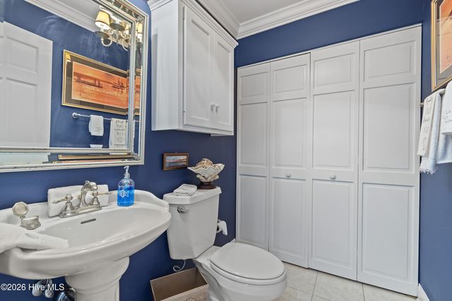 1307 Ocean Boulevard W, Supply, NC 28462
