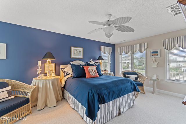 1307 Ocean Boulevard W, Supply, NC 28462
