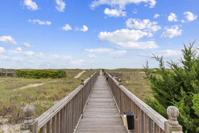 1307 Ocean Boulevard W, Supply, NC 28462