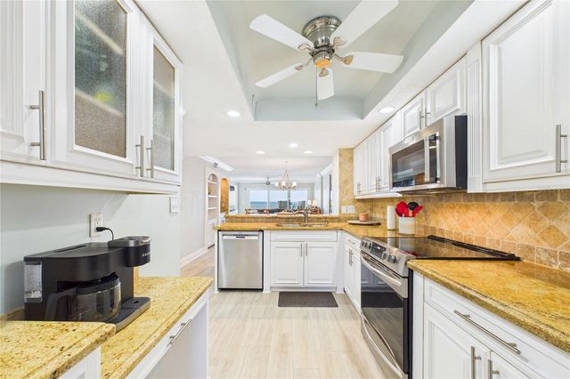 2727 N HIGHWAY A1A 304, Indialantic, FL 32903