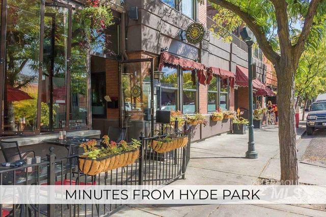 5771 Battlement Ct, Boise, ID 83703