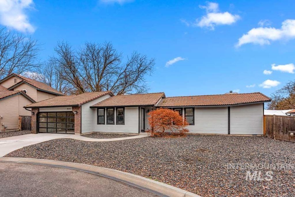 5771 Battlement Ct, Boise, ID 83703