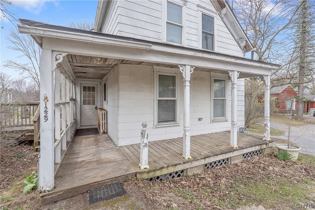 1229 Tulip Street, Salina, NY 13090