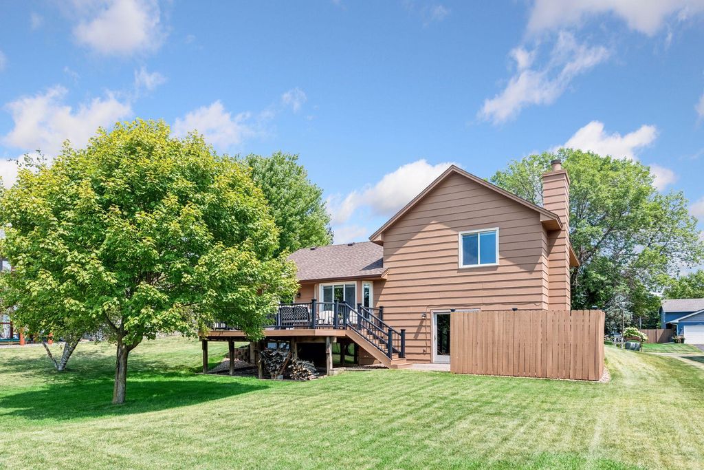 8585 Chanhassen Hills Drive S, Chanhassen, MN 55317 — photo 2