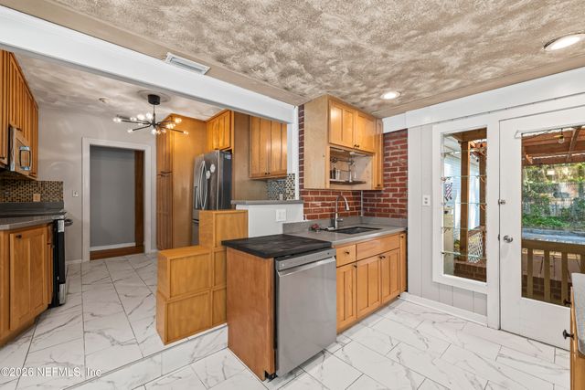 10612 FT CAROLINE Road, Jacksonville, FL 32225