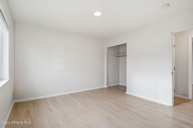 71 Schissler Ln, Kootenai, ID 83840