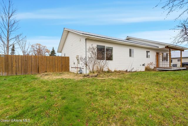 71 Schissler Ln, Kootenai, ID 83840