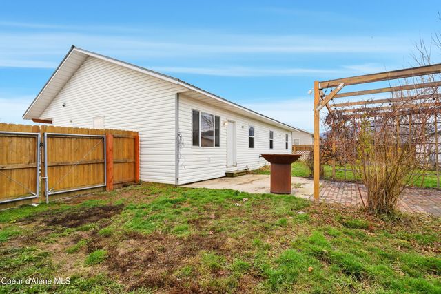 71 Schissler Ln, Kootenai, ID 83840