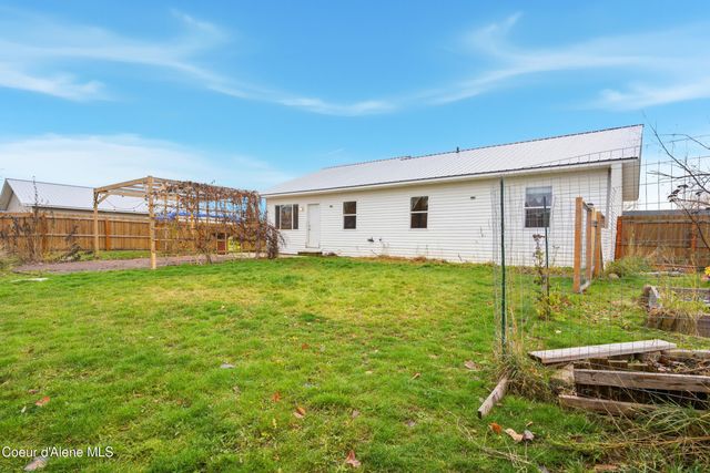 71 Schissler Ln, Kootenai, ID 83840