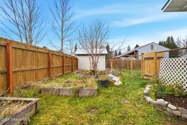 71 Schissler Ln, Kootenai, ID 83840