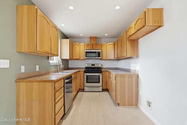 71 Schissler Ln, Kootenai, ID 83840