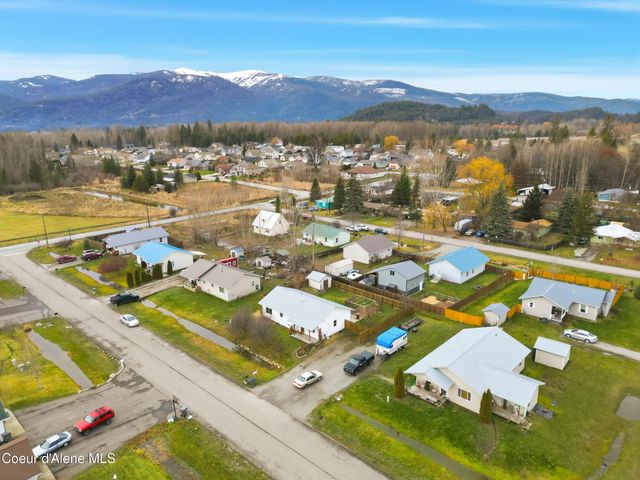 71 Schissler Ln, Kootenai, ID 83840