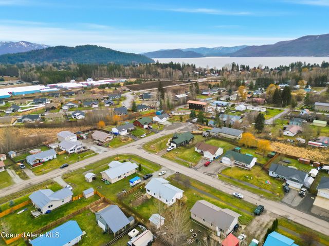 71 Schissler Ln, Kootenai, ID 83840