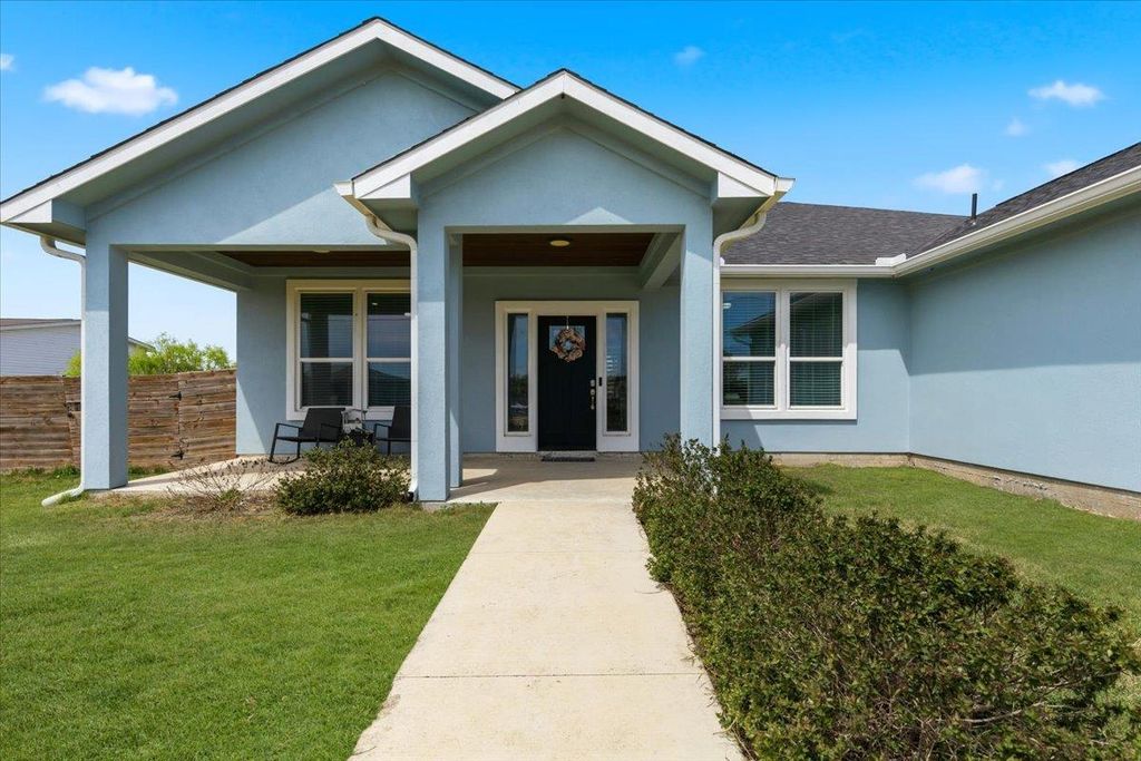 130 Coyote Ridge DR, Cedar Creek, TX 78612