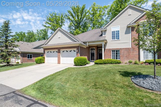 3695 Eagle Creek Drive, Shelby Charter Township, MI 48317