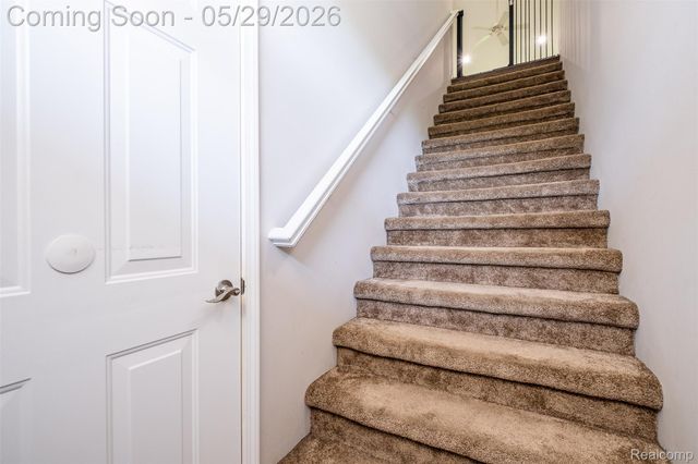 3695 Eagle Creek Drive, Shelby Charter Township, MI 48317