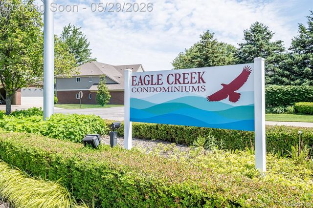3695 Eagle Creek Drive, Shelby Charter Township, MI 48317
