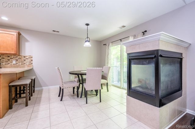 3695 Eagle Creek Drive, Shelby Charter Township, MI 48317