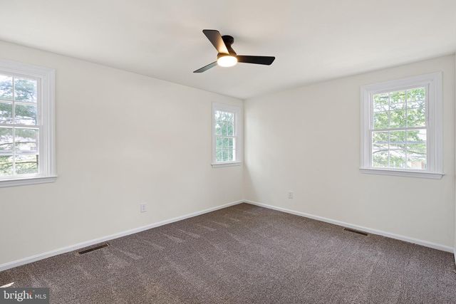 400 LEE TER, Wilmington, DE 19803