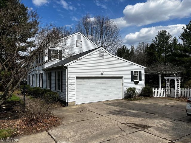7671 Salem Drive, Hudson, OH 44236
