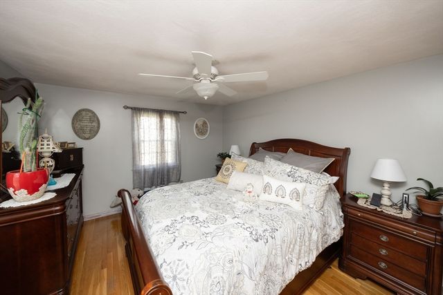 32 Crestwood Dr, Southbridge, MA 01550