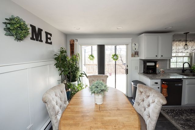 32 Crestwood Dr, Southbridge, MA 01550