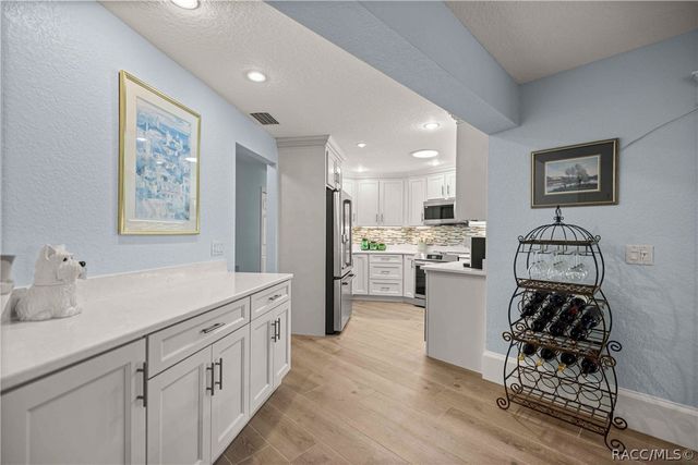 12014 W Dolphin Court, Homosassa, FL 34448