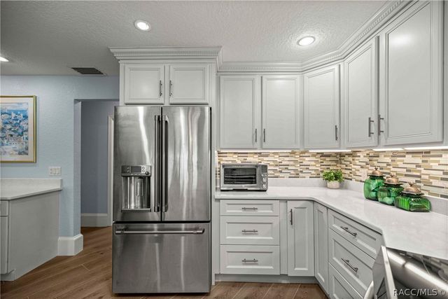 12014 W Dolphin Court, Homosassa, FL 34448