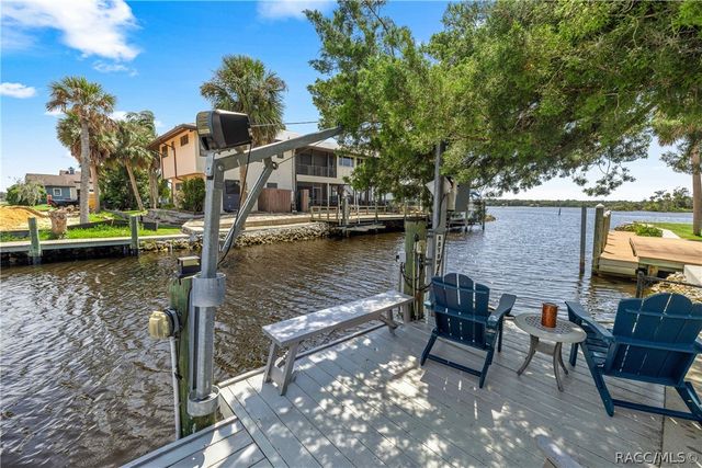 12014 W Dolphin Court, Homosassa, FL 34448