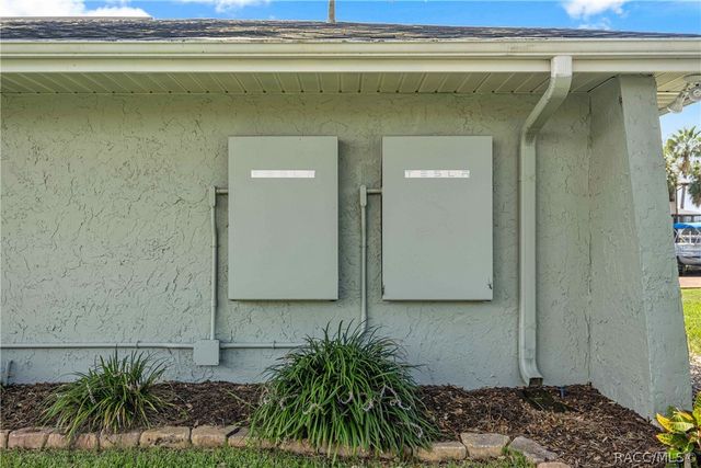 12014 W Dolphin Court, Homosassa, FL 34448