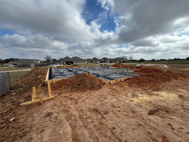 501 Oak Crest Lane, Brenham, TX 77833