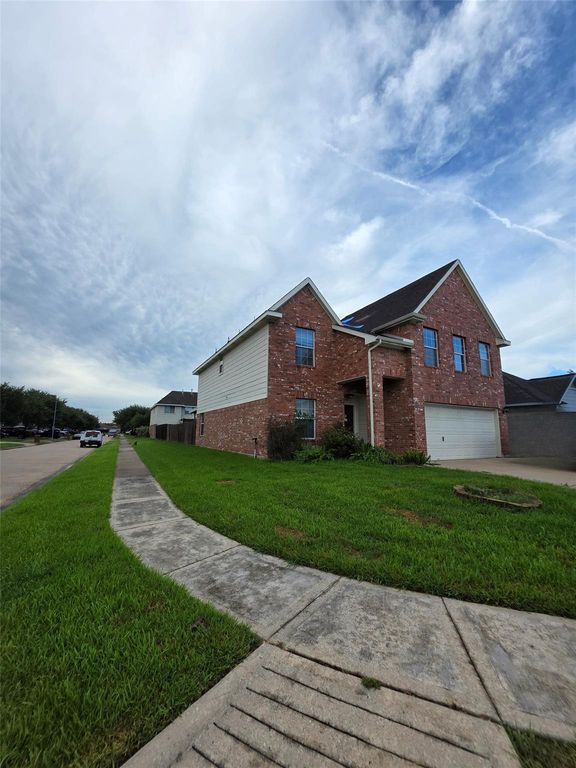 2133 Stoney Brook Drive, Deer Park, TX 77536