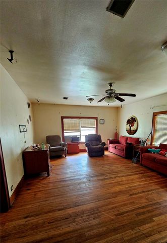 200 Jay Street, Trinidad, TX 75163