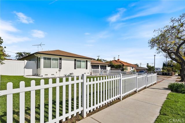 812 N Euclid, Fullerton, CA 92832