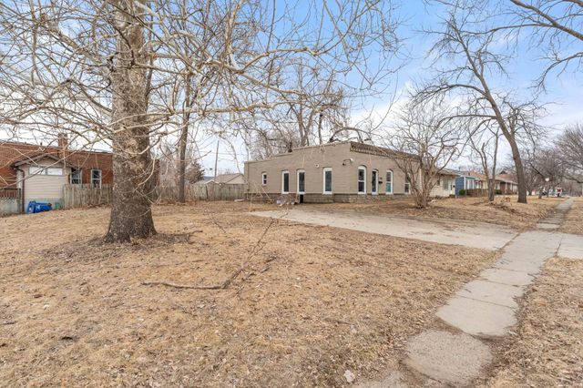 2406 Logan Avenue, Des Moines, IA 50317