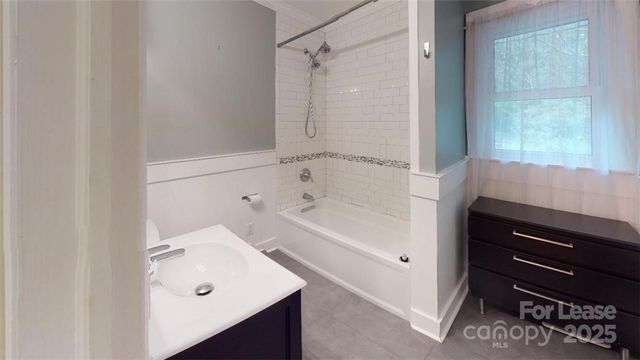 419 Webster Place, Charlotte, NC 28209