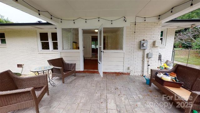 419 Webster Place, Charlotte, NC 28209