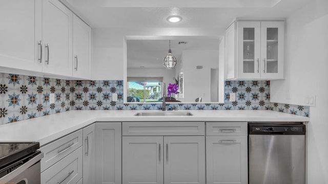 230 Desert Falls Drive E, Palm Desert, CA 92211