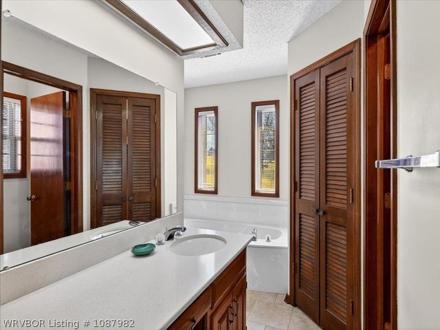 1505 Mount Harmony Road, Greenwood, AR 72936