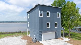 1664 Pinoak Street, Grove, OK 74344