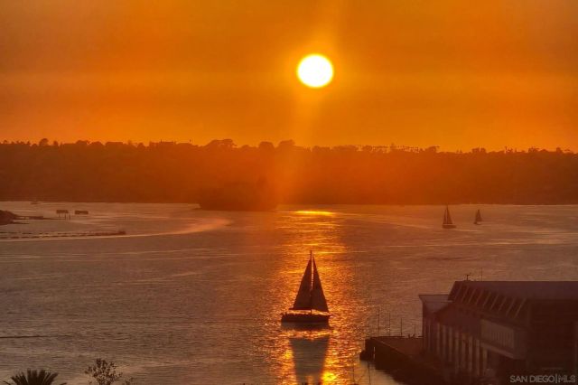 700 W E Street 1001, San Diego, CA 92101