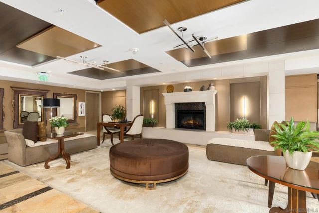 700 W E Street 1001, San Diego, CA 92101