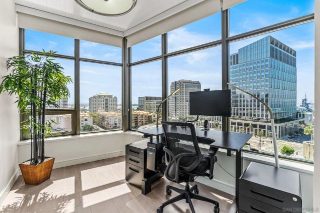 700 W E Street 1001, San Diego, CA 92101