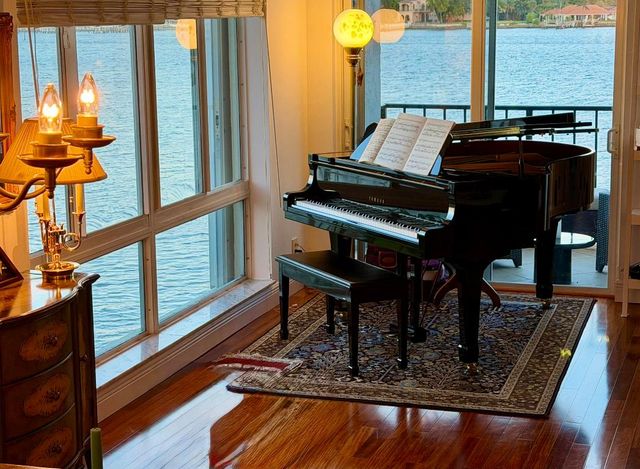 1206 S Lake Drive 301, Lantana, FL 33462