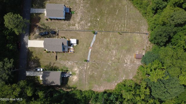 704 Pinecrest Street, Carthage, NC 28327