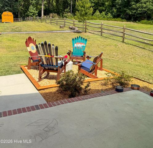 704 Pinecrest Street, Carthage, NC 28327