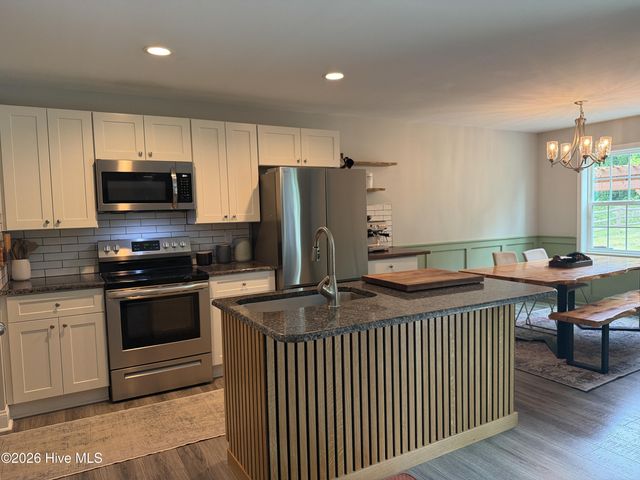 704 Pinecrest Street, Carthage, NC 28327