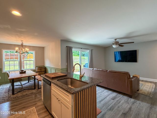 704 Pinecrest Street, Carthage, NC 28327