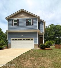 704 Pinecrest Street, Carthage, NC 28327