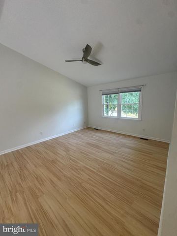 74 CLARION DR, Fredericksburg, VA 22405